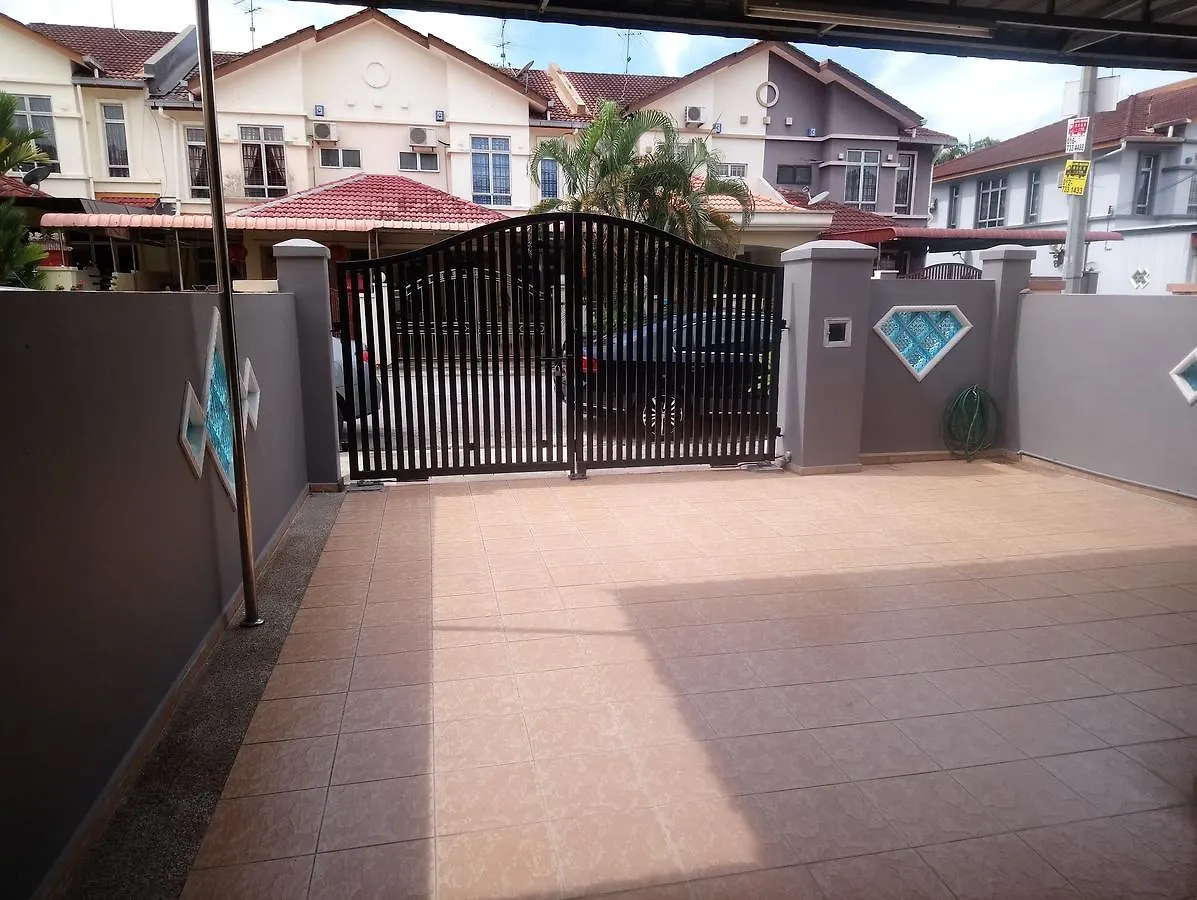 Jb Homestay Bukit Indah Wifi Ciq Mall Legoland Free Parking Johor Bahru
